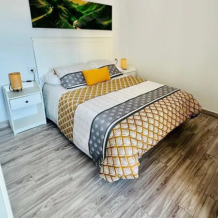 Apartamento Costero Atardecer Dorado